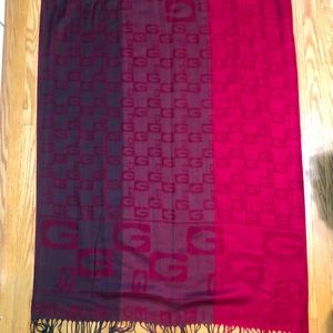 Gussaci tri coloured scarf